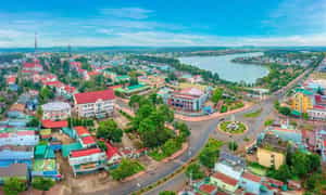 Nước hồ là những mạch nước ngầm nên trong xanh quanh năm.