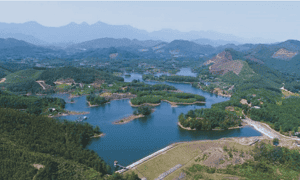 Ghenh Che 湖全景