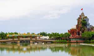 Khu du lịch Long Điền Sơn đang thu hút rất nhiều du khách