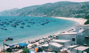 Nhon Ly是平定省归仁市Nhon Ly公社的一个沿海渔村。