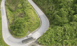 Bac Kan Wind Pass是很多年轻人喜爱的“背包”路线。