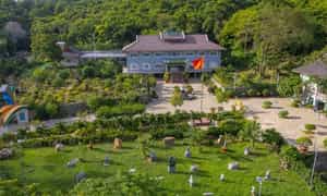 昆岛国家公园的植被极其多样化,因为每个季节都会有其独特的天气和气候。