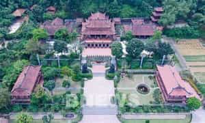 Jizhong 사원 - 위의 Phi Lai 사원