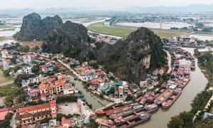 Kenh Ga浮村的美丽景色中出现了Ninh Binh河村的画面。