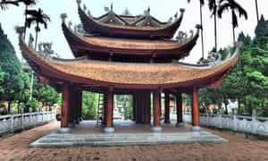 天楚宝塔 (Thien Tru Pagoda) 的宁静角落