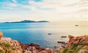 Bình minh ở đảo Bình Hưng