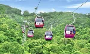 Núi Tà Cú có hệ thống cáp treo tham quan núi vô cùng hiện đại và tân tiến