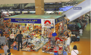 同宣市场出售纪念品的摊位