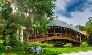 Cầu ngói Thanh Toàn của xứ Huế mộng mơ.