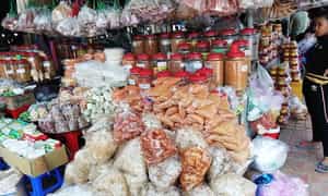 Chợ Long Hoa không chỉ là trung tâm thương mại sôi động nhất của tỉnh Tây Ninh mà còn là điểm đến quan trọng cho việc tiêu thụ hàng hóa