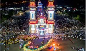 Hoạt động múa rồng nhang trong lễ hội