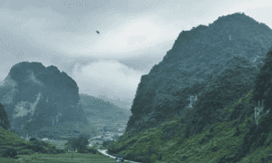 Quang cảnh đầy nên thơ của cung đường đèo Mã Phục.