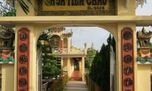 Cổng chùa Tiên Châu