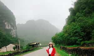 Phuc Sen 단조 마을은 까오방(Cao ​​Bang) 시내 중심가에서 30km 떨어진 Quang Uyen 지구에 위치하고 있습니다.