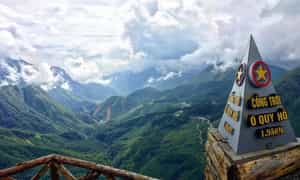 Cổng trời Ô Quy Hồ cho bạn tận hưởng trọn vẹn vẻ đẹp của đèo từ độ cao 1950m
