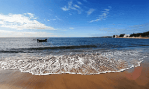 Quat Lam Beach是Nam Dinh海岸线最长的海滩