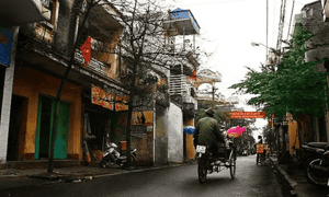 旧城区土著人民的速度。