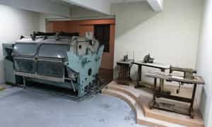 编织机在博物馆展出。