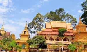 Chùa Pôthi Somrôn là một ngôi chùa Khmer cổ tọa lạc bên sông Ô Môn, thuộc phường Châu Văn Liêm, quận Ô Môn, TP Cần Thơ