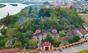 Ghé thăm đền Chế thắng phu nhân Nguyễn Thị Bích Châu