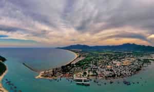 德吉海滩(De Gi Beach)距离Quy Nhon City 50公里