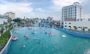 Ninh Binh Hotel 캠퍼스에 위치한 Ninh Binh Water Park는 통풍이 잘되고 고급스럽고 현대적인 공간을 소유하고 있습니다.