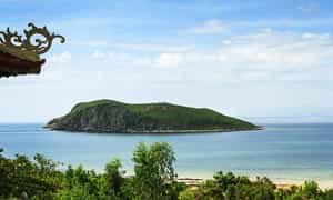 在南部的Deo以南7公里处，Vung Chua -dao Yen tho Yen in tho son village，Quang dong trach District，Quang Binh Province。