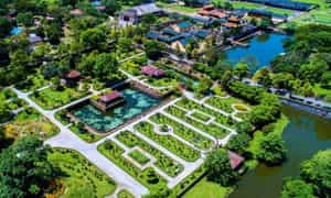 Vườn Thiệu Phương được xây dựng từ thế kỷ 19 dưới triều đại vua Minh Mạng, với mục đích làm nơi nghỉ dưỡng cho hoàng gia.