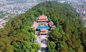 这个地方已成为一个文化和精神领域,促进了该国建设和捍卫我们国家的传统的教育