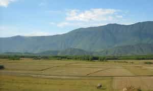 Hoành Sơn (hay còn gọi là núi ngang) là một dãy núi nằm ở phía nam tỉnh Hà Tĩnh
