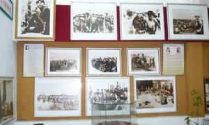 历史证据展示在额外的纪念碑画廊中