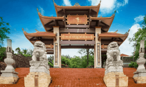 Truc Lam Tay Thien Zen 寺正门