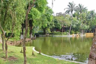 Lâm Hotel