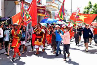Lễ hội Đình Quan Lạn