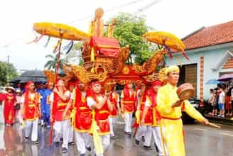 Hòa Mình Vào Nét Đẹp Truyền Thống Tại Lễ Hội Trà Cổ Quảng Ninh