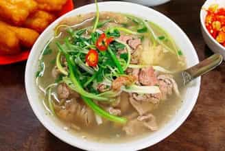 Thưởng Thức Phở Bát Đàn: Hương Vị Phở Xưa Được Lưu Truyền Hơn 100 Năm