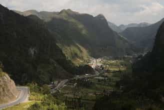 The Ultimate Road Trip: Conquering Ma Pi Leng’s Majestic Heights