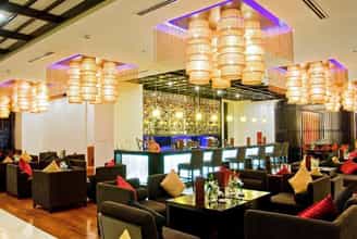 Thưởng Thức Những Món Ngon Tinh Tế Tại Nhà Hàng The Square Hạ Long