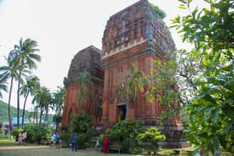 Tháp Đôi Quy Nhơn