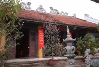 Communal house, Dai Lan pagoda