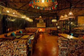 Ăn Gì Ở Ninh Bình? Đừng Bỏ Lỡ Pizza Đỉnh Cao Tại Chookie's Hideaway