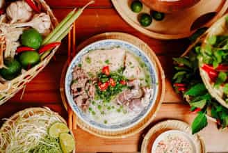 Bún Quậy Phú Quốc: Món Ăn Ngon Khó Cưỡng Cho Tín Đồ Ẩm Thực