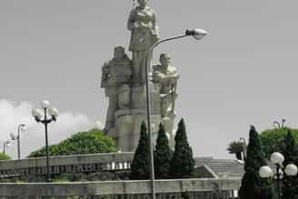 CĂN CỨ QUÂN SỰ DỐC MIẾU