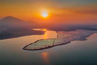 油汀湖