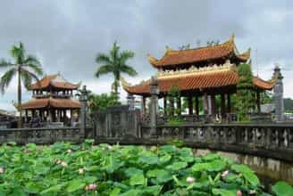 Khám phá Phủ Tây Hồ: Điểm đến tâm linh độc đáo tại Hà Nội