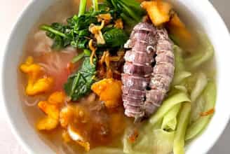 Khám Phá Hương Vị Biển Cả Qua Những Tô Bún Hải Sản Nức Tiếng Ở Hạ Long