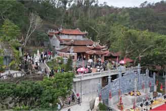 Gió Biển, Hương Trầm Và Vẻ Đẹp Cổ Kính Ở Đền Cặp Tiên