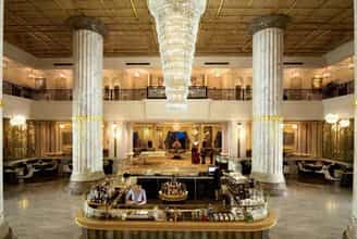Pavilion Restaurant – Nơi Hội Tụ Của Ẩm Thực Đỉnh Cao Và Cảnh Quan Hùng Vĩ