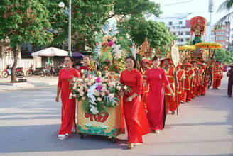 Banh chung and banh day festival