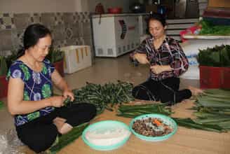 Khám Phá Sơn Tây Qua Hương Vị Bánh Tẻ Trứ Danh